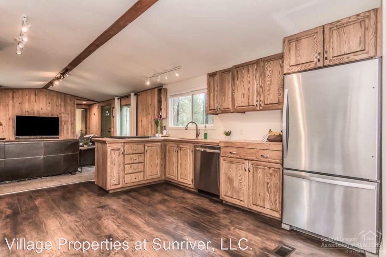 56451 Celestial Dr - Photo 3 of 11