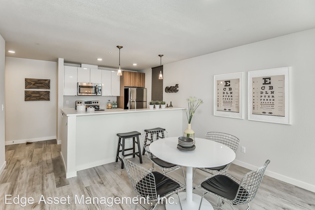 4310 N. Maryland Ave. - Photo 2 of 9