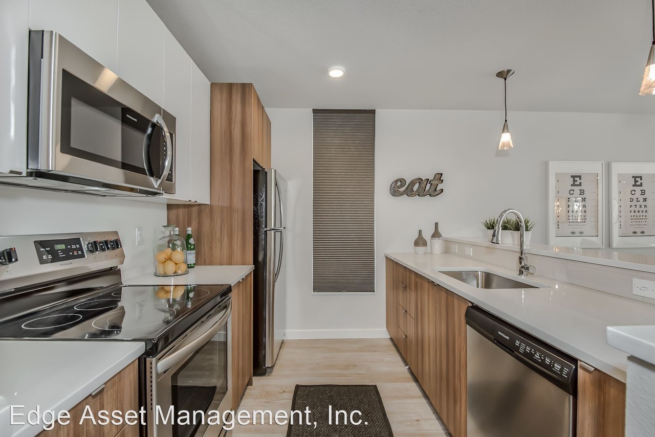 4310 N. Maryland Ave. - Photo 3 of 9