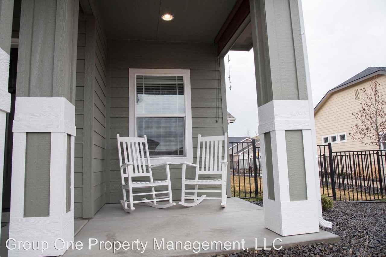 5959 W Beaufort St - Photo 2 of 23