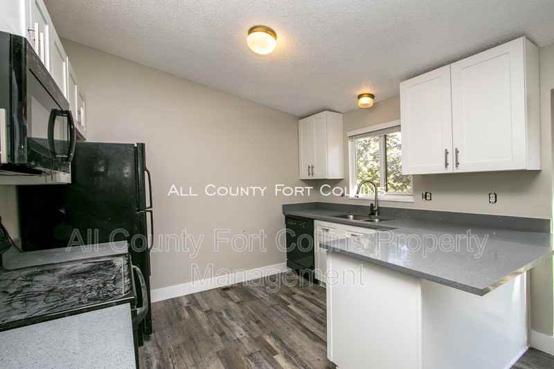 774 South Edinburgh Drive - Photo 3 of 15