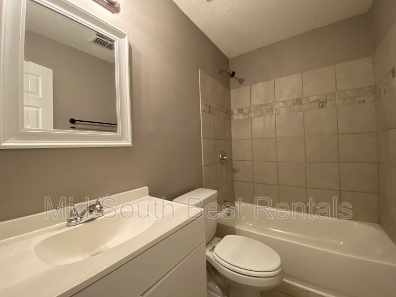 3102 Wesley Ct - Photo 4 of 8