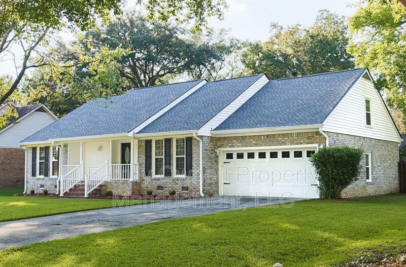 122 Botany Bay Blvd - Photo 2 of 28