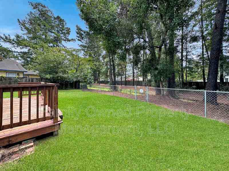 203 Pebble Creek Rd - Photo 3 of 27