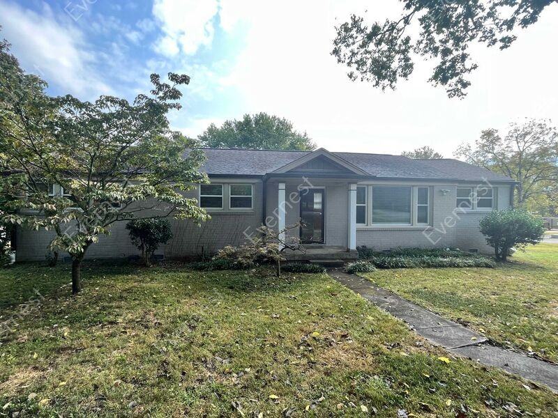 4908 Timberhill Dr - Photo 2 of 37