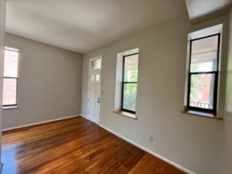 3355 Nebraska Ave - Photo 4 of 10