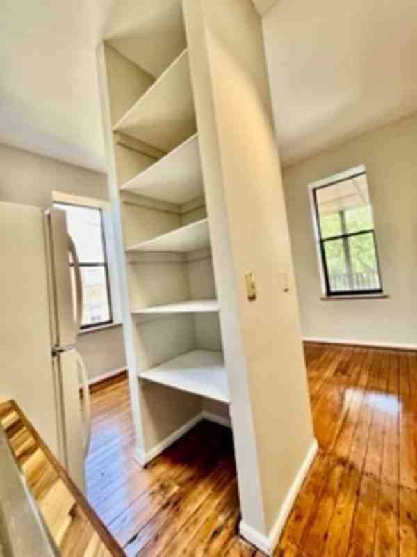 3355 Nebraska Ave - Photo 3 of 10