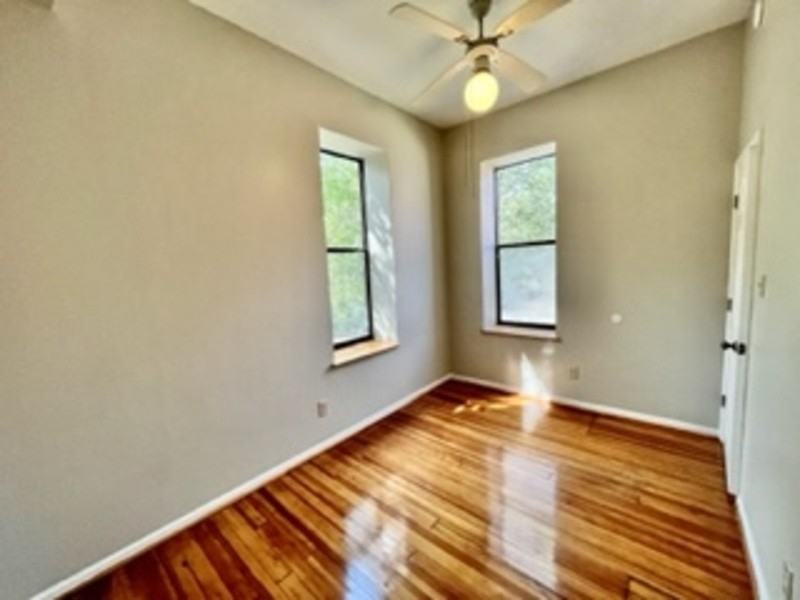 3355 Nebraska Ave - Photo 5 of 10