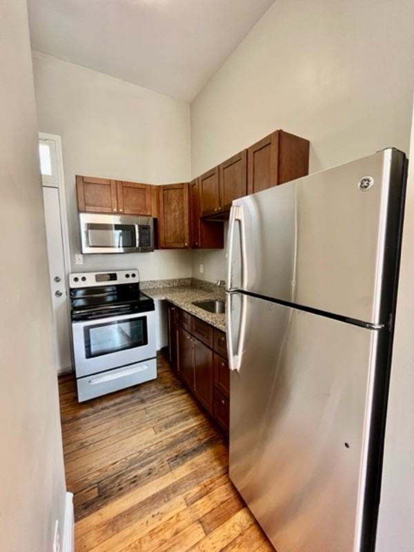 2807 Miami St - Photo 5 of 25