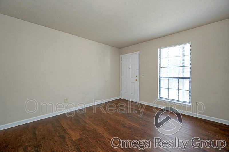 1801 Carson Rd #4 - Photo 5 of 18