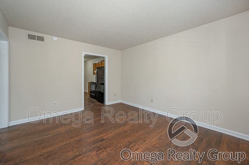 1801 Carson Rd #4 - Photo 7 of 18