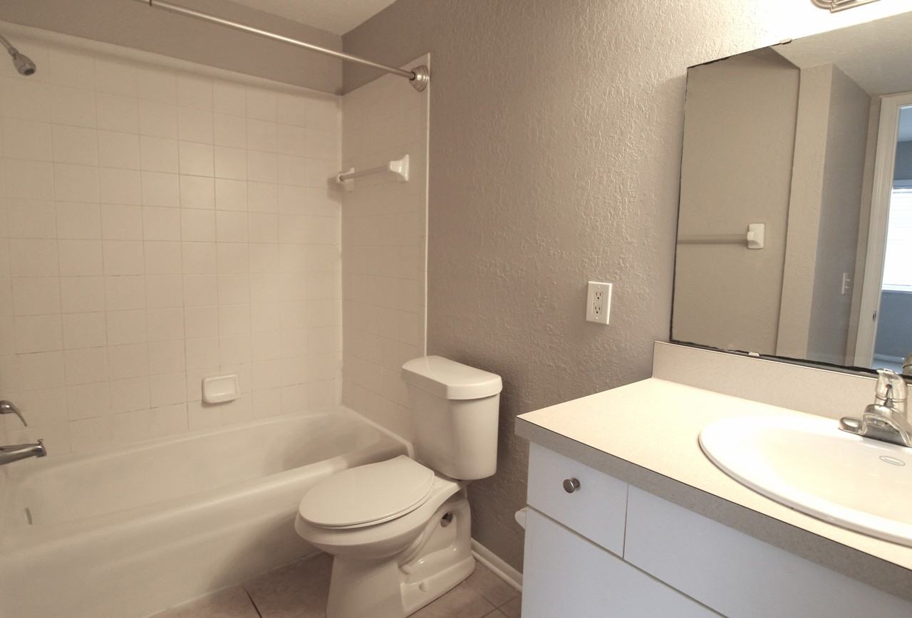 5310 26th St W #405 - Photo 7 of 14