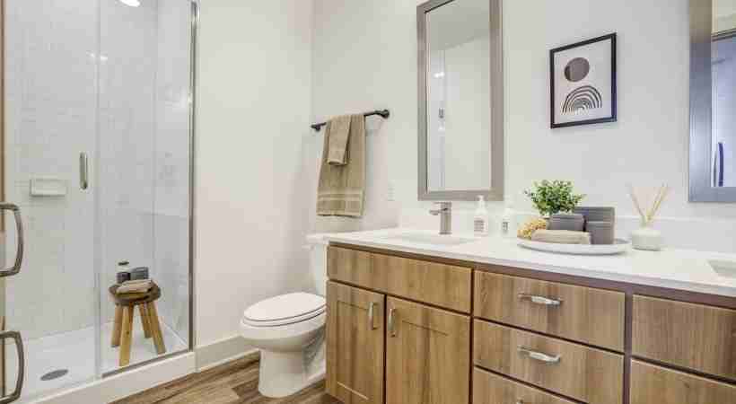 INNOVAR & - Photo 7 of 17