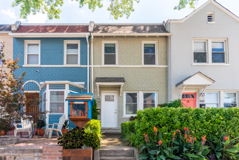 1139 3rd St Ne - Photo 2 of 44