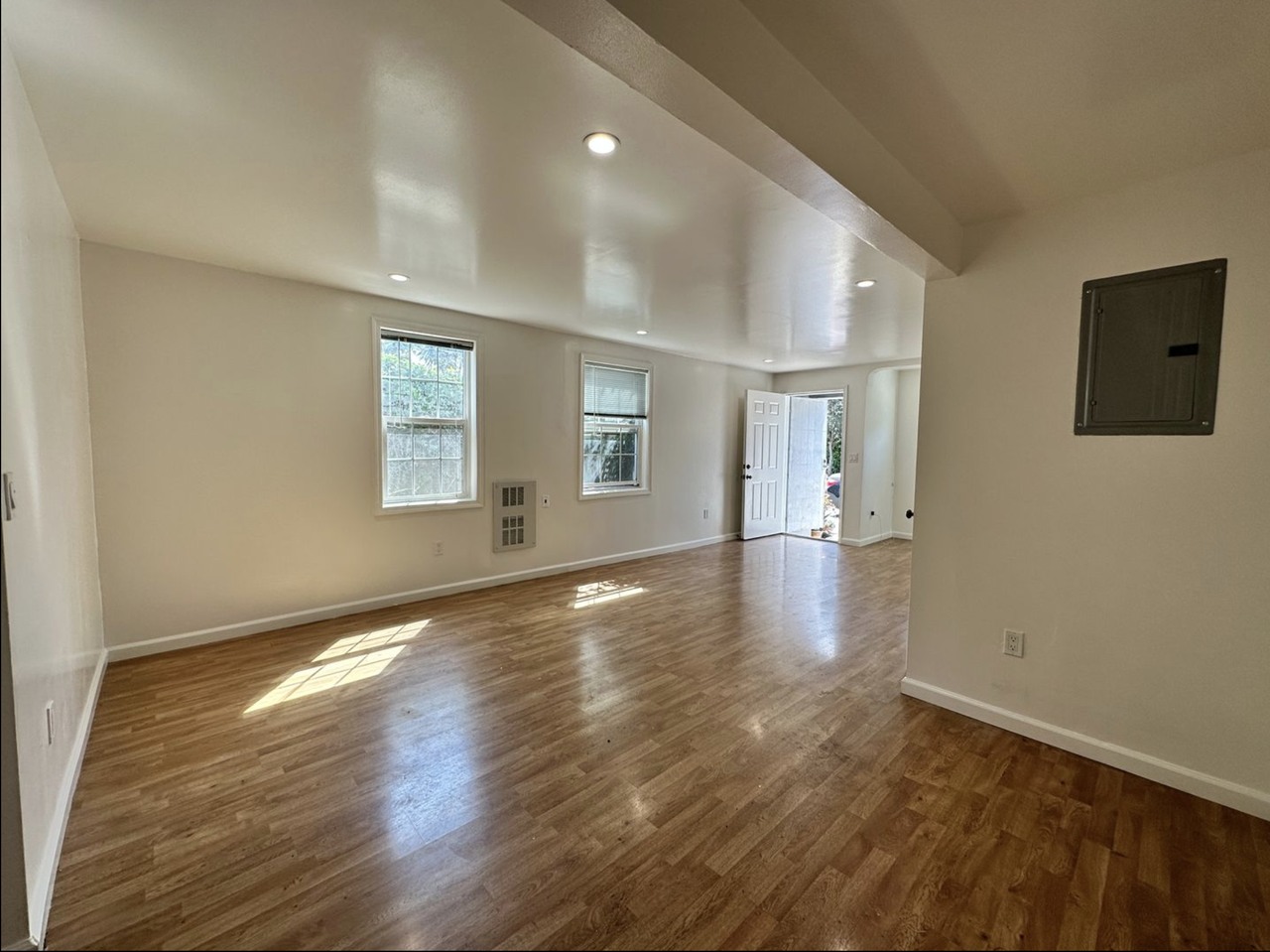 1039 Channing Way #1039 1/2 - Photo 4 of 14