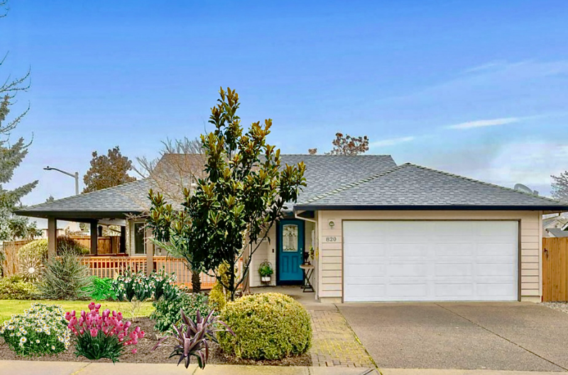 820 E 13th Ct #NA - Photo 2 of 15