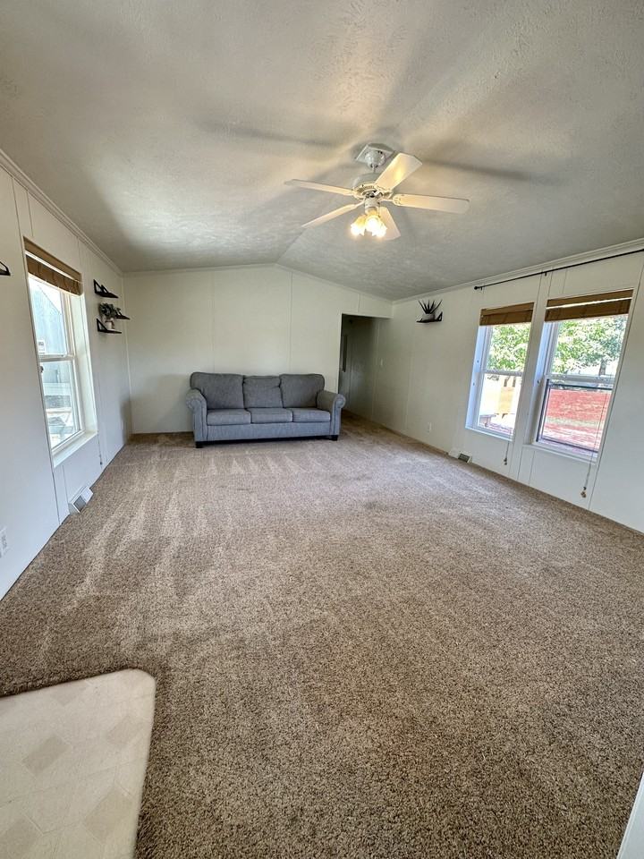 913 Lane 11 1/2 #NA - Photo 3 of 14