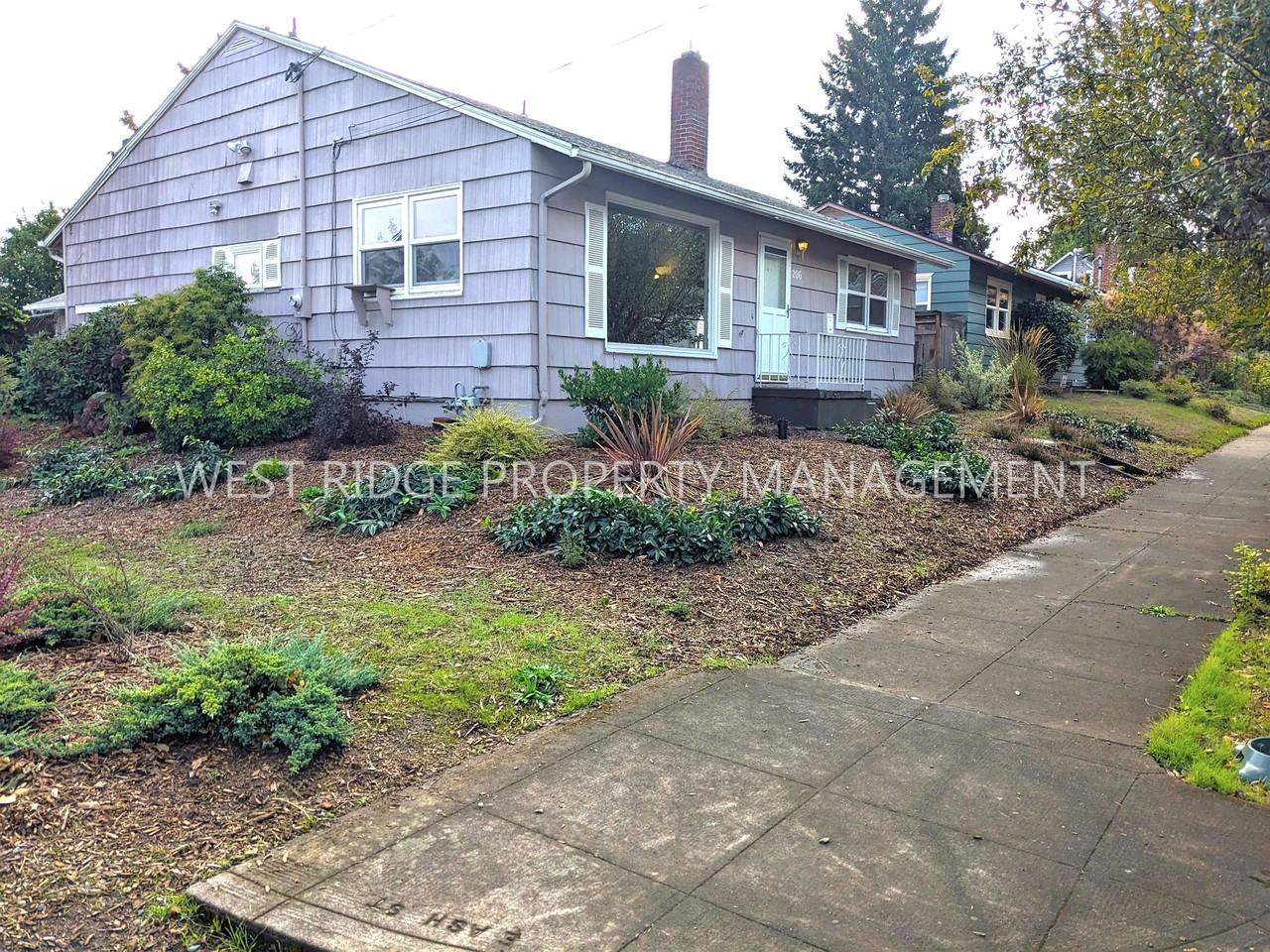 206 Se 74th Ave #1 - Photo 2 of 17