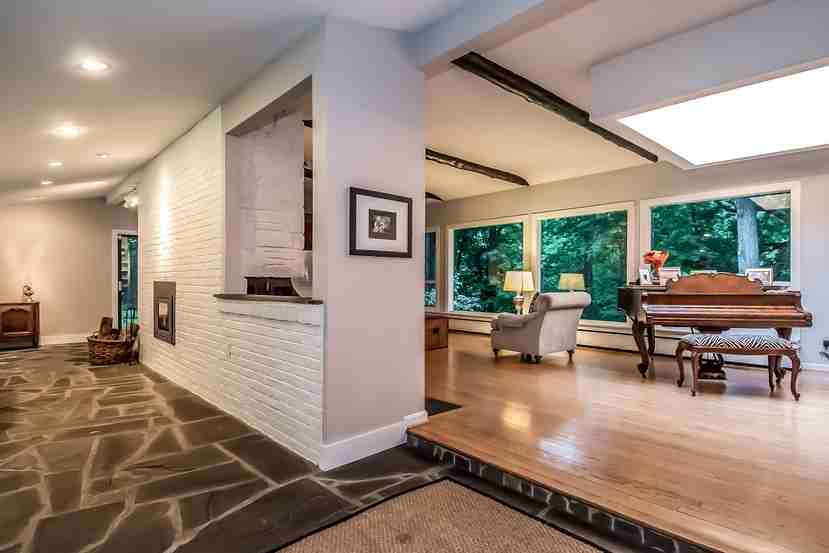 1326 Ranleigh Rd #NA - Photo 2 of 22