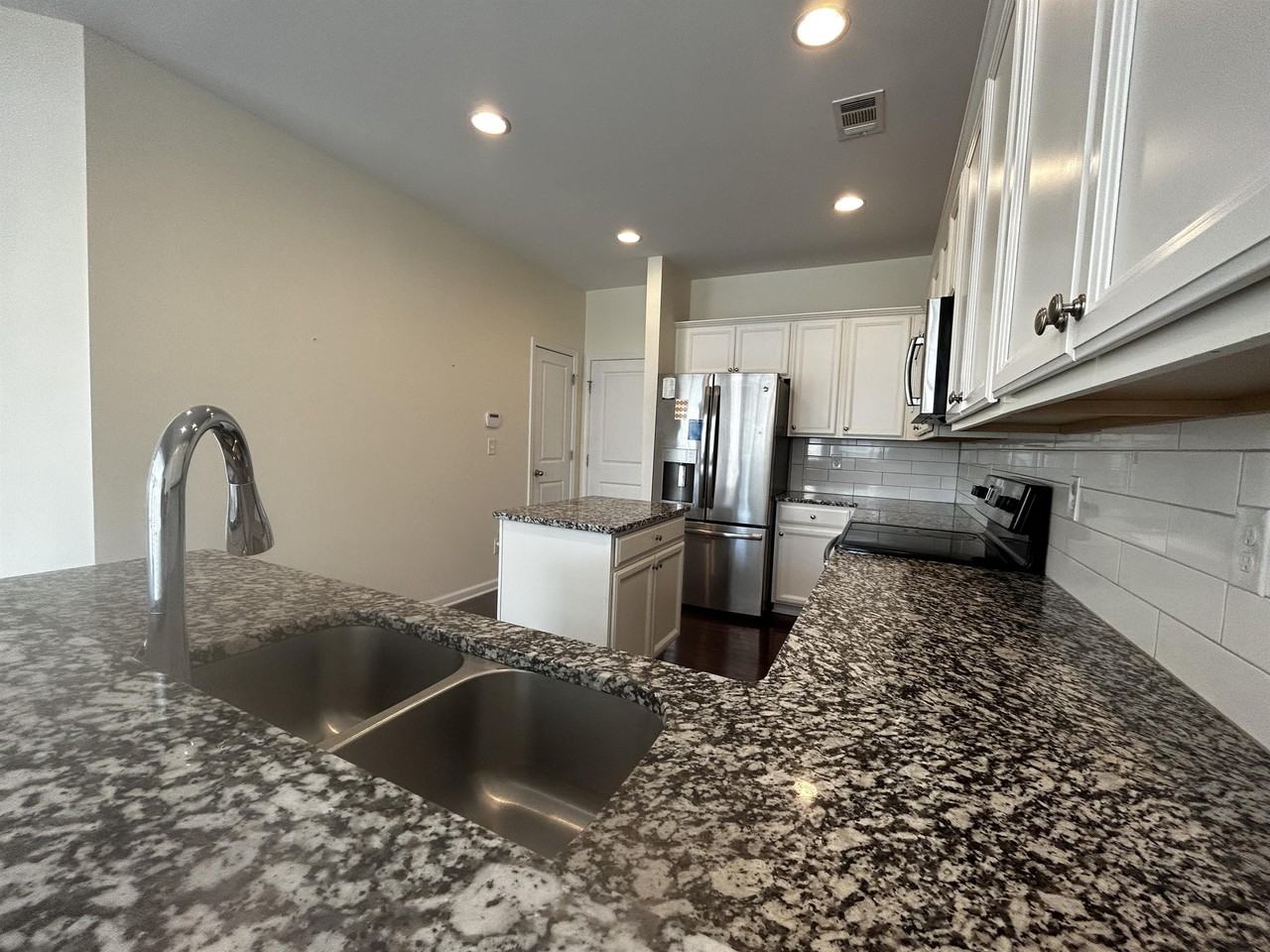 1047 Haley Woods Ct #1 - Photo 6 of 23