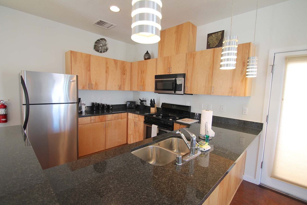 201 Aliso Dr Se - Photo 5 of 27