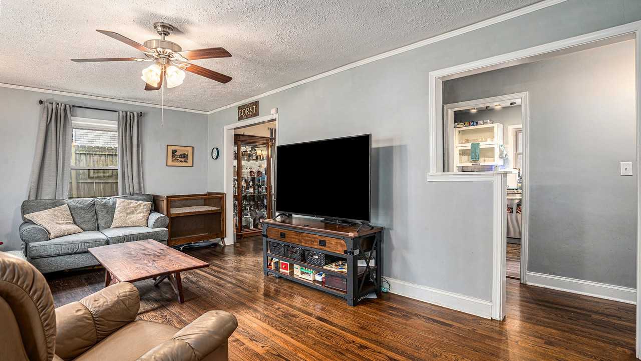 2557 Creekwood Ter #1 - Photo 3 of 31