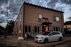 featured image of 201 1/2 Anaconda St #1-2