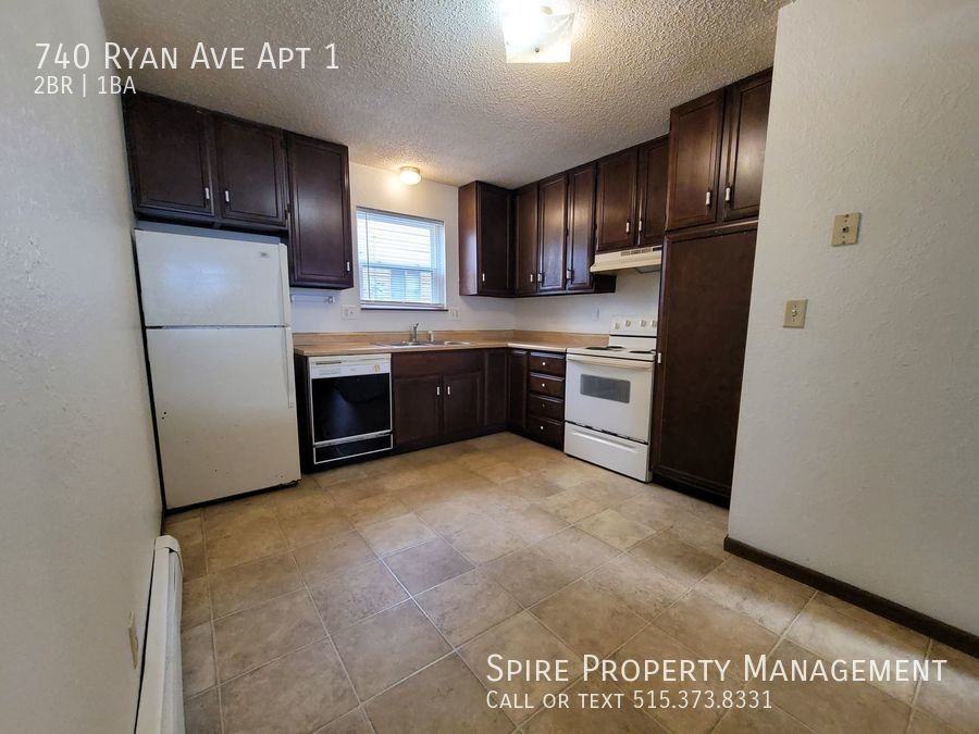 740 Ryan Ave Apt 1 - Photo 2 of 8