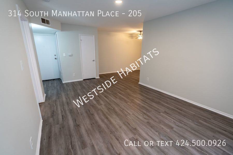 314 S Manhattan Pl #205 - Photo 3 of 12