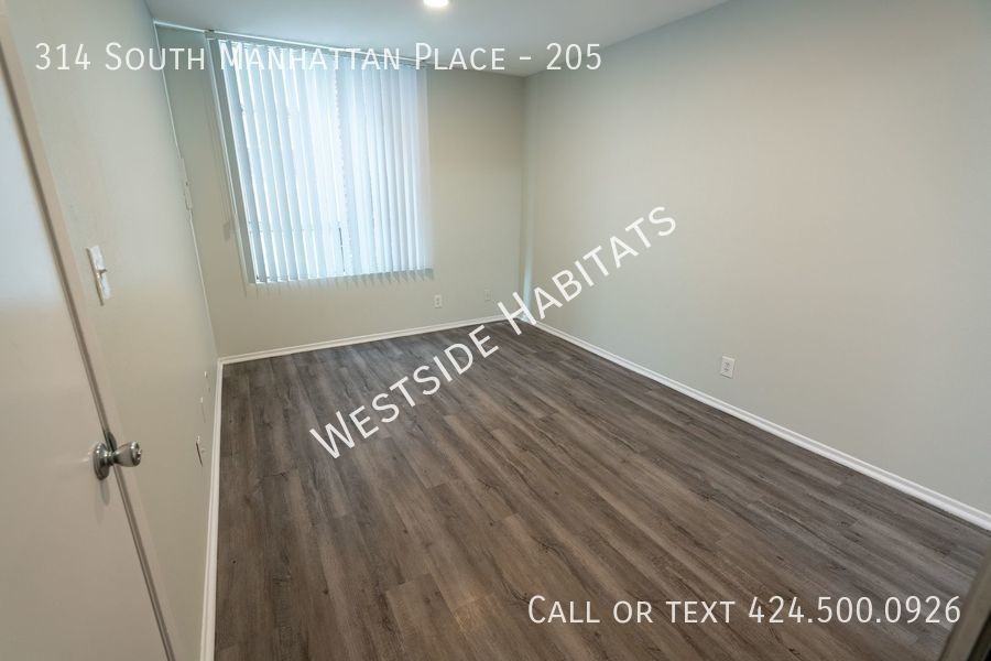 314 S Manhattan Pl #205 - Photo 5 of 12