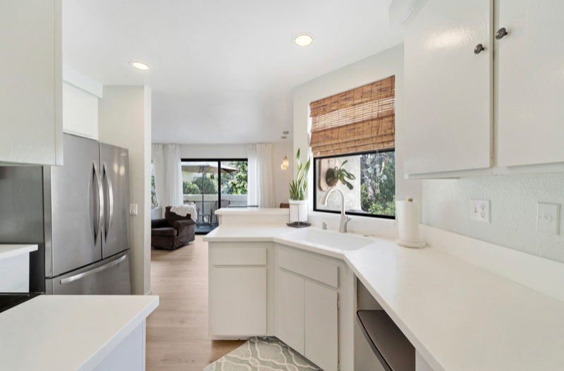 2722 Ariane Dr - Photo 2 of 20