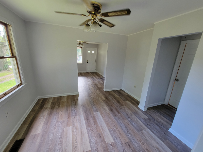 1472 Berger St - Photo 3 of 15