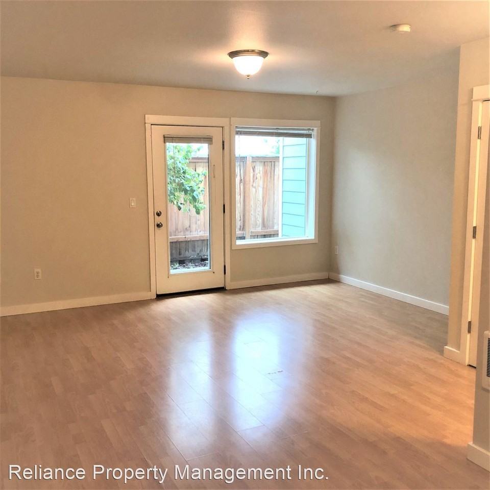1817 N Rosa Parks Way - Photo 3 of 13