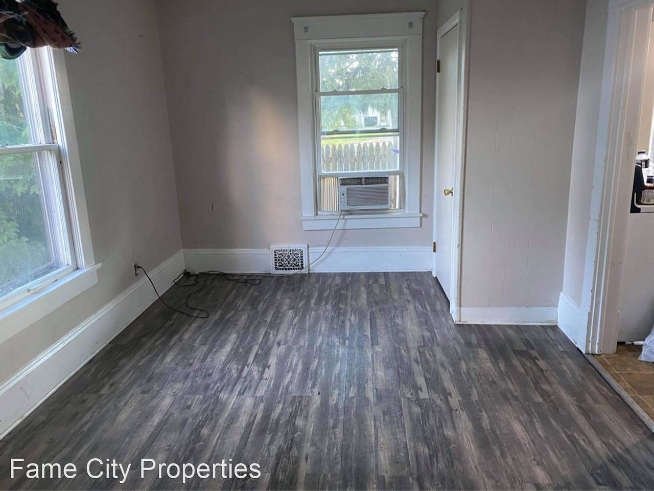 1622 Bernice Ct Ne - Photo 3 of 4