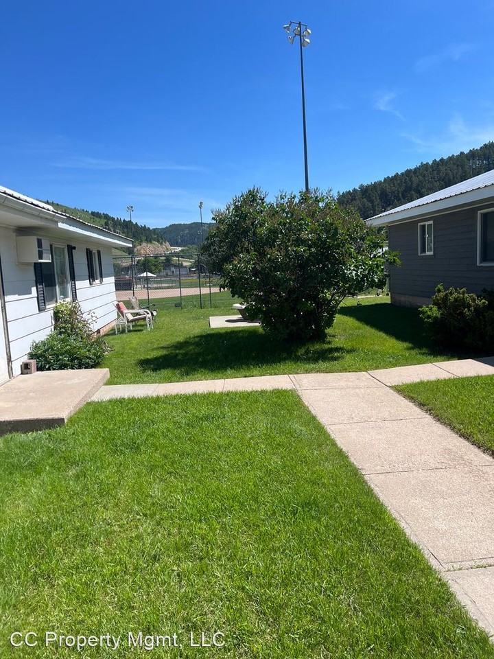 Dunlop - Photo 3 of 12