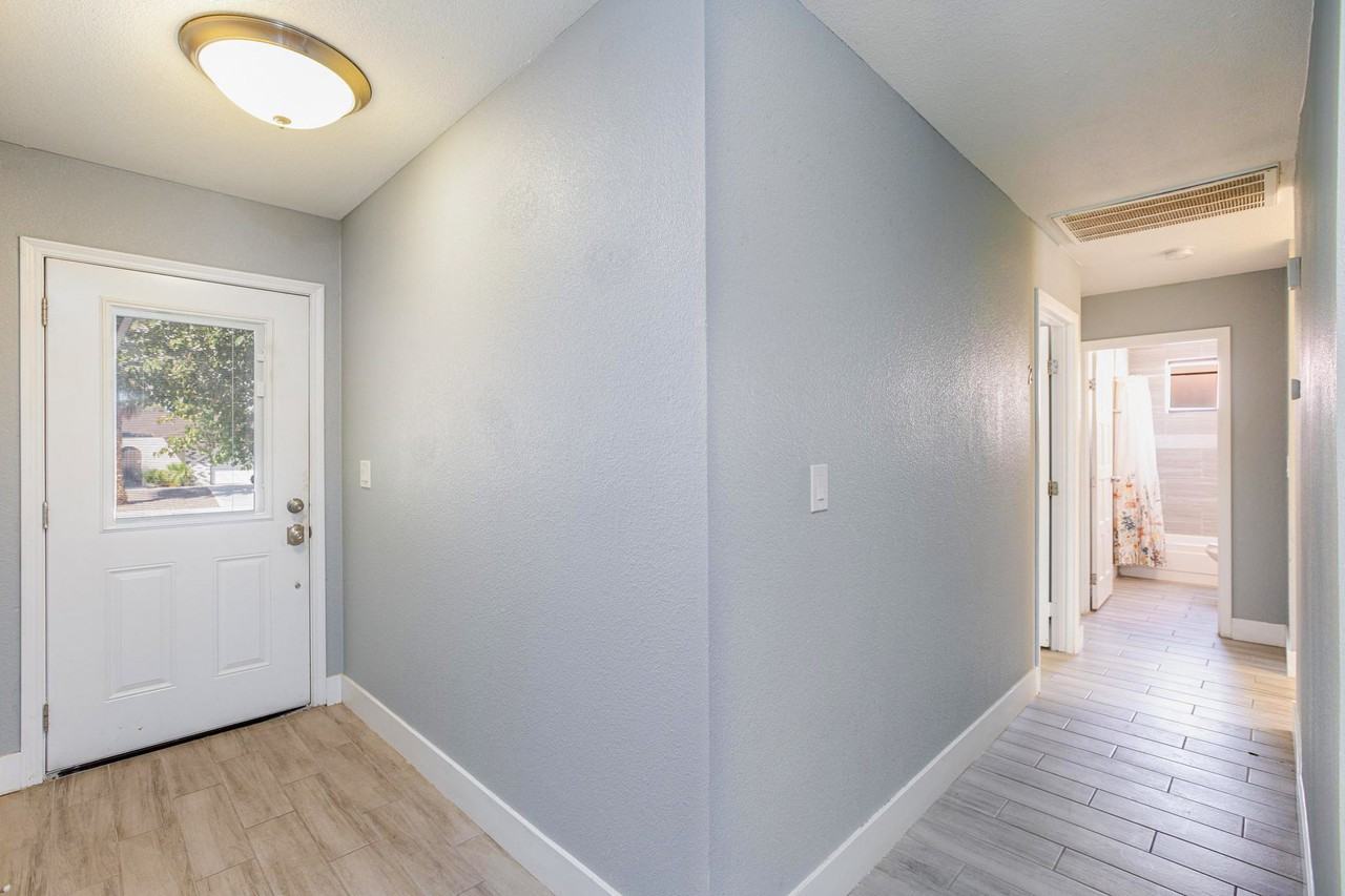 Trueno Rd - Photo 3 of 19