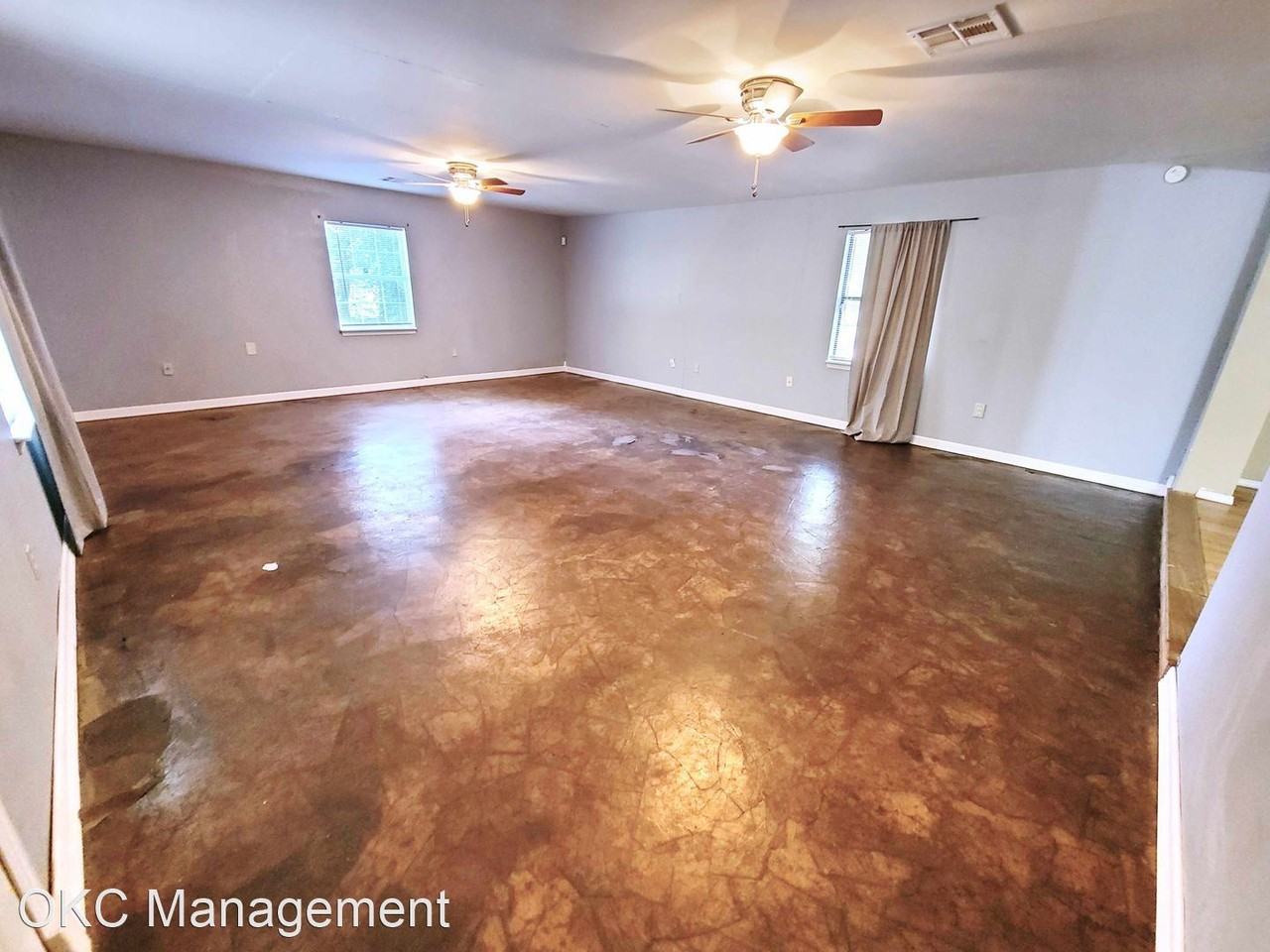 205 Nw 89th St - Photo 3 of 14