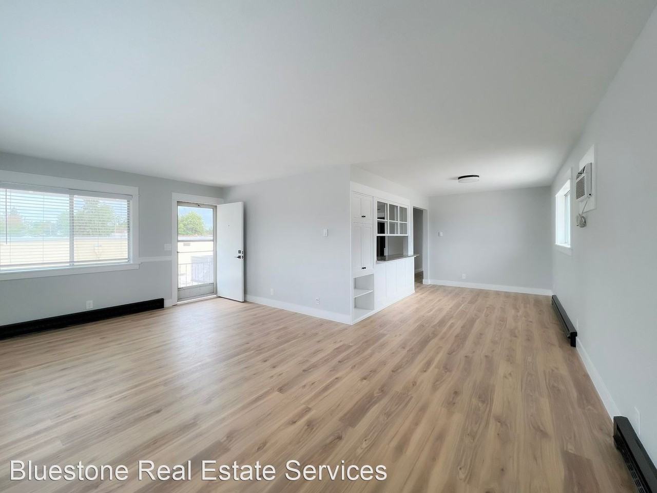 240 N Holly St - Photo 2 of 17