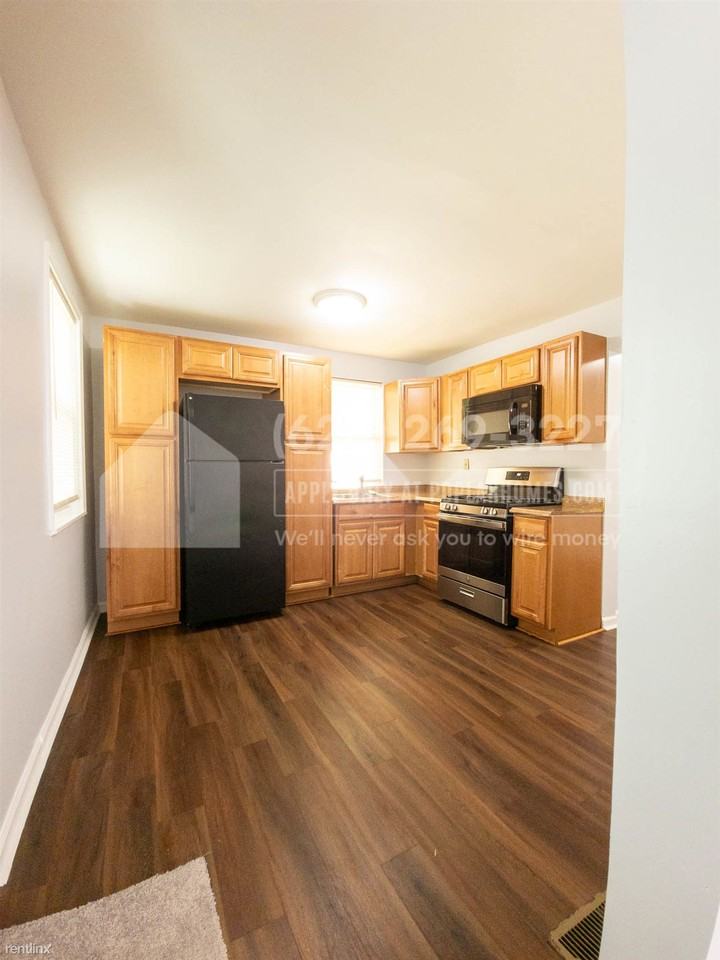 1419 Farmingdale Ave - Photo 2 of 23