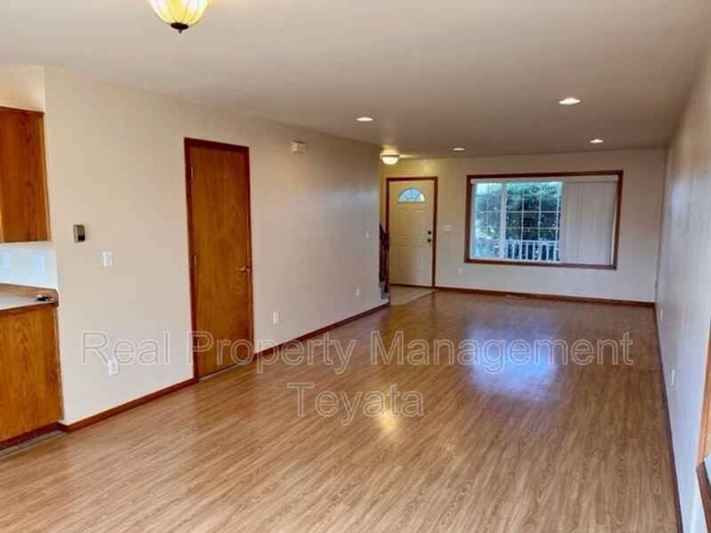 214 Reeds Ln #A - Photo 5 of 18