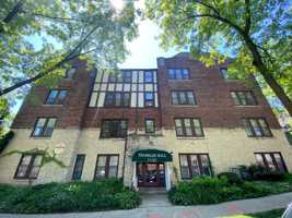 featured image of 1133 E Pleasant St