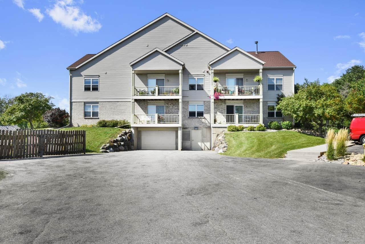 Orchid Knoll Apartments - Photo 3 of 37