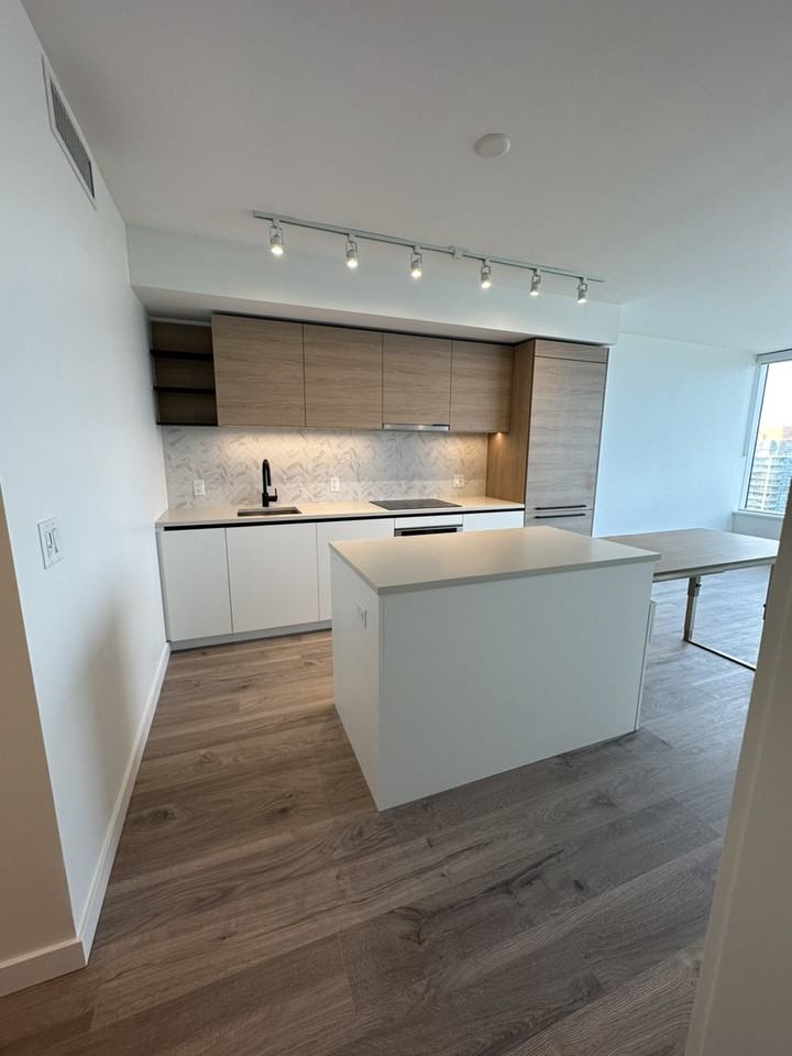 10448 University Dr #2801 - Photo 5 of 20