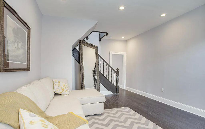 400 E 27th St - Photo 3 of 17