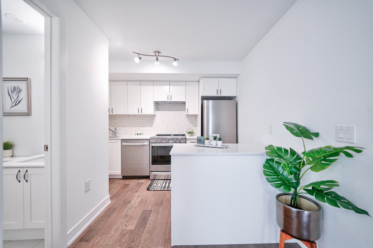 1095 Douglas McCurdy Common #154 - Photo 2 of 18