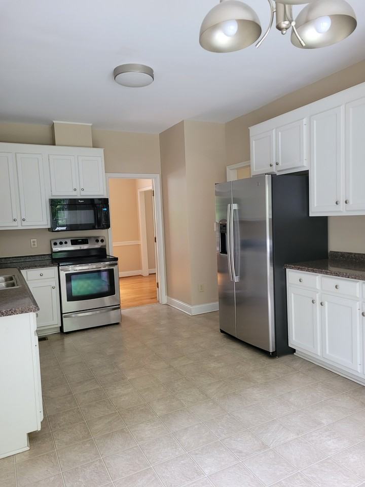 997 N Holden Rd #NA - Photo 3 of 13