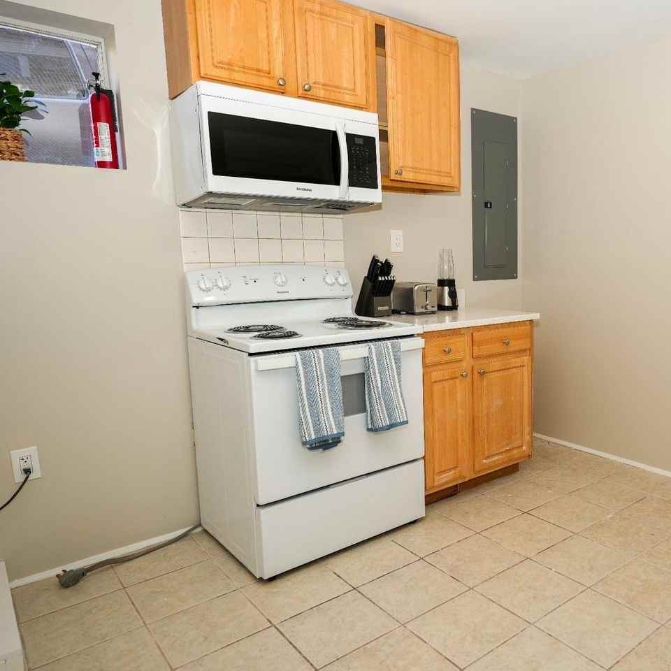 4608 Westridge Pl #1 - Photo 3 of 8