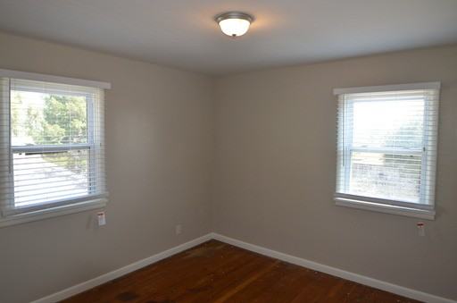 15 Newton St - Photo 2 of 9