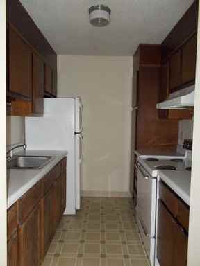 1508 Hunter Dr - Photo 2 of 5