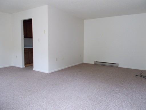 1508 Hunter Dr - Photo 3 of 5